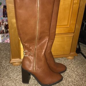 Lauren Conrad Knee High Heeled Boots Size 7
